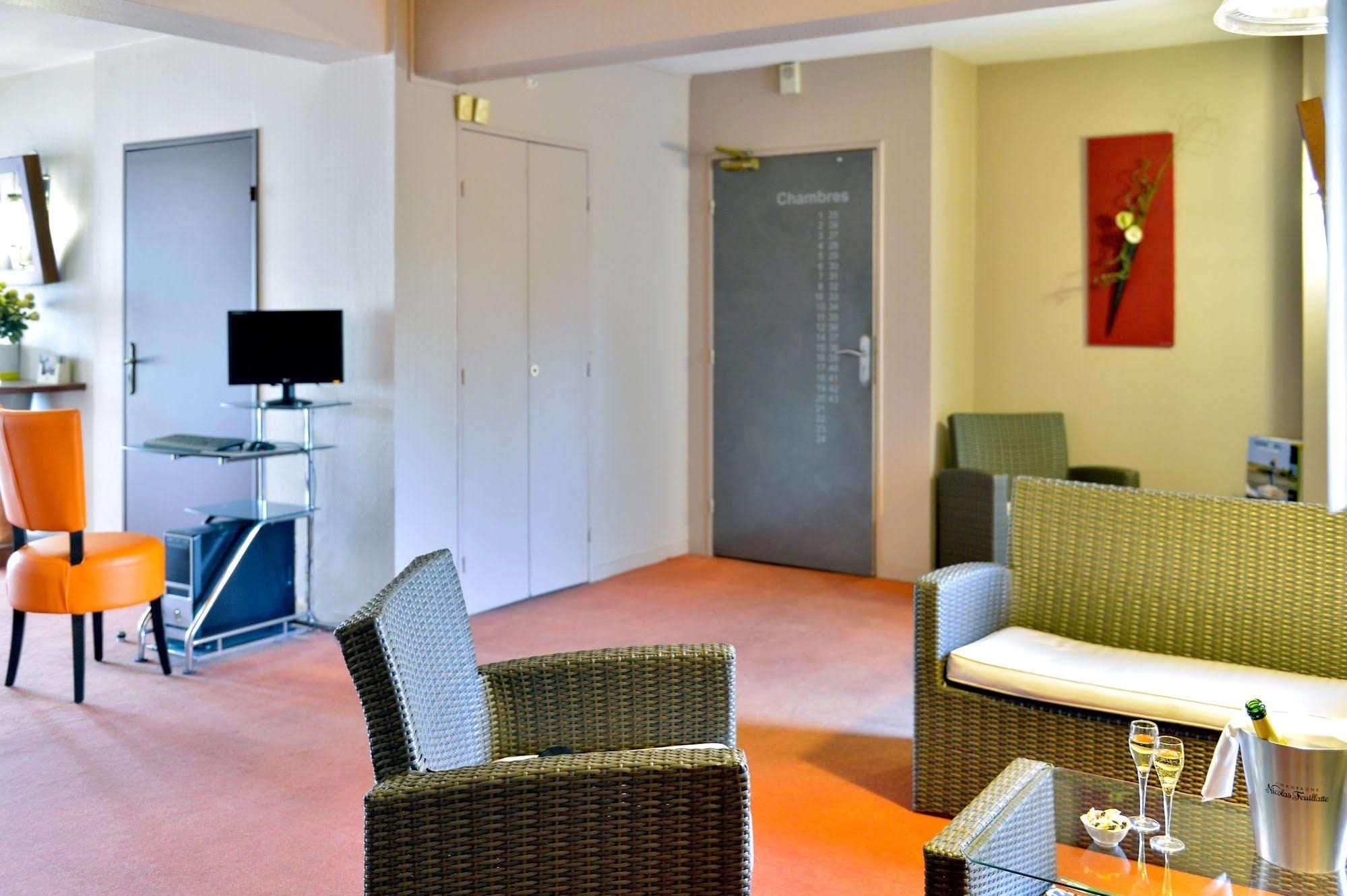 Logis Beaujoire Hôtel Nantes Extérieur photo